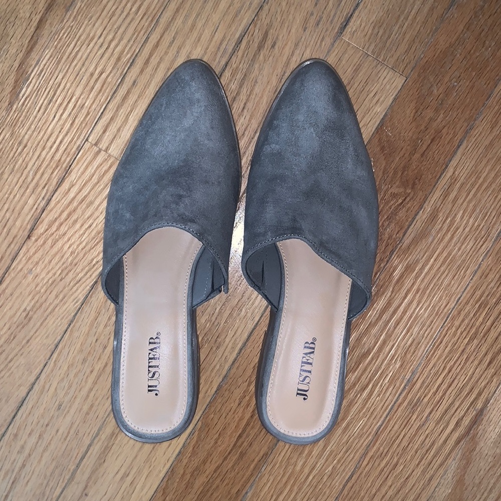 NWOT JustFab heeled mules